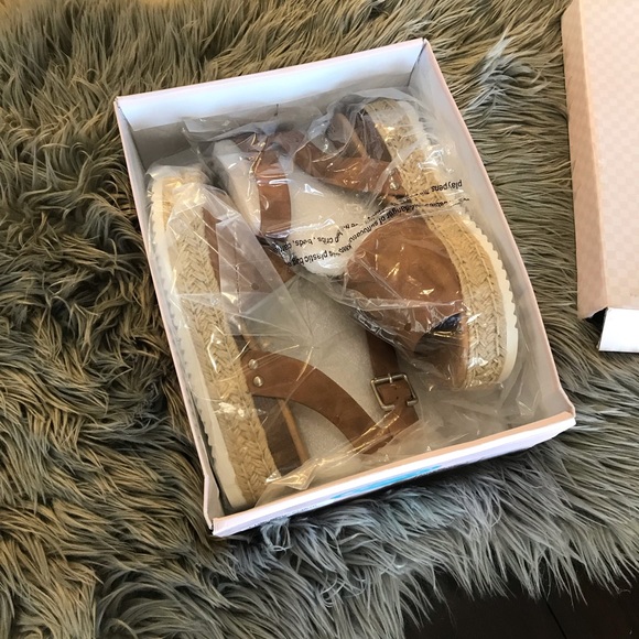 Espadrilles brand new!! - Picture 5 of 5